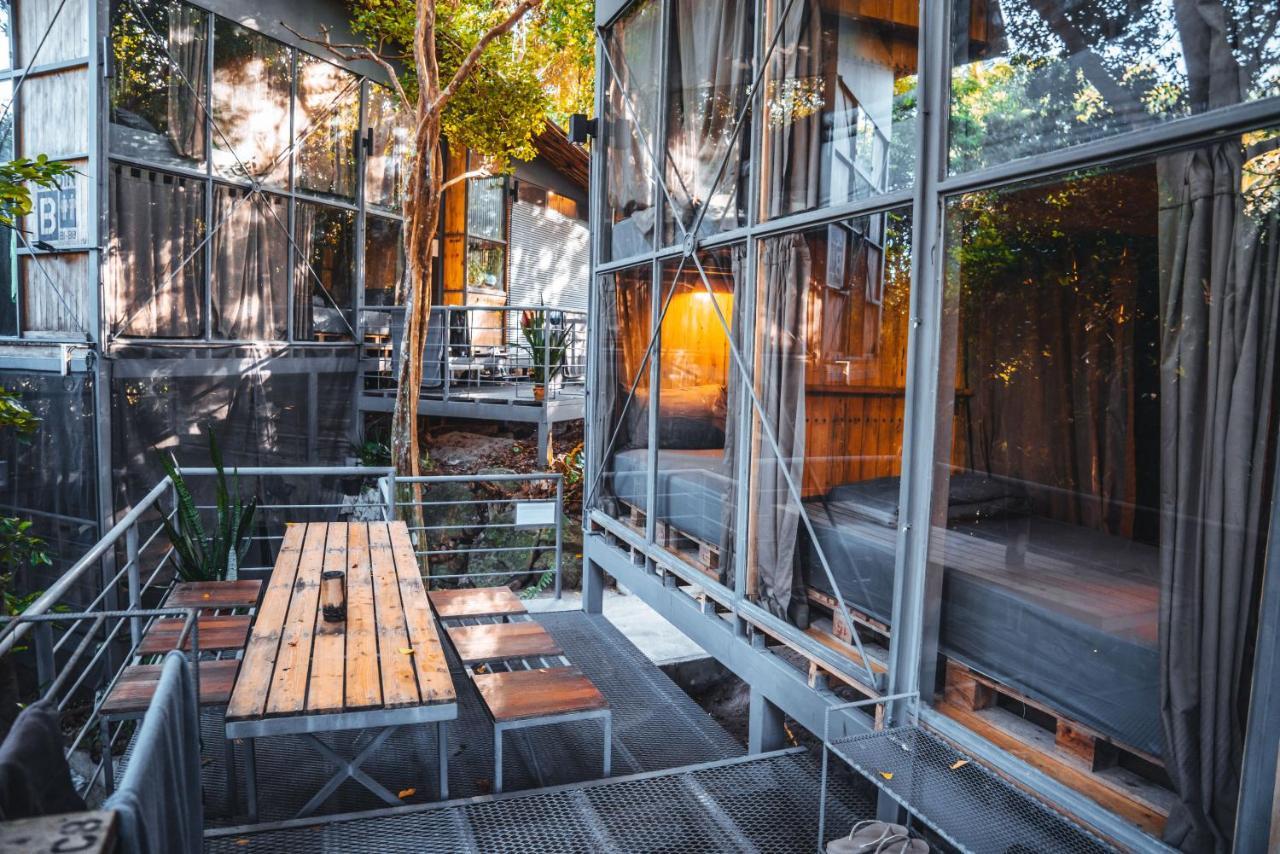 Warehouse Hostel 코타오 외부 사진
